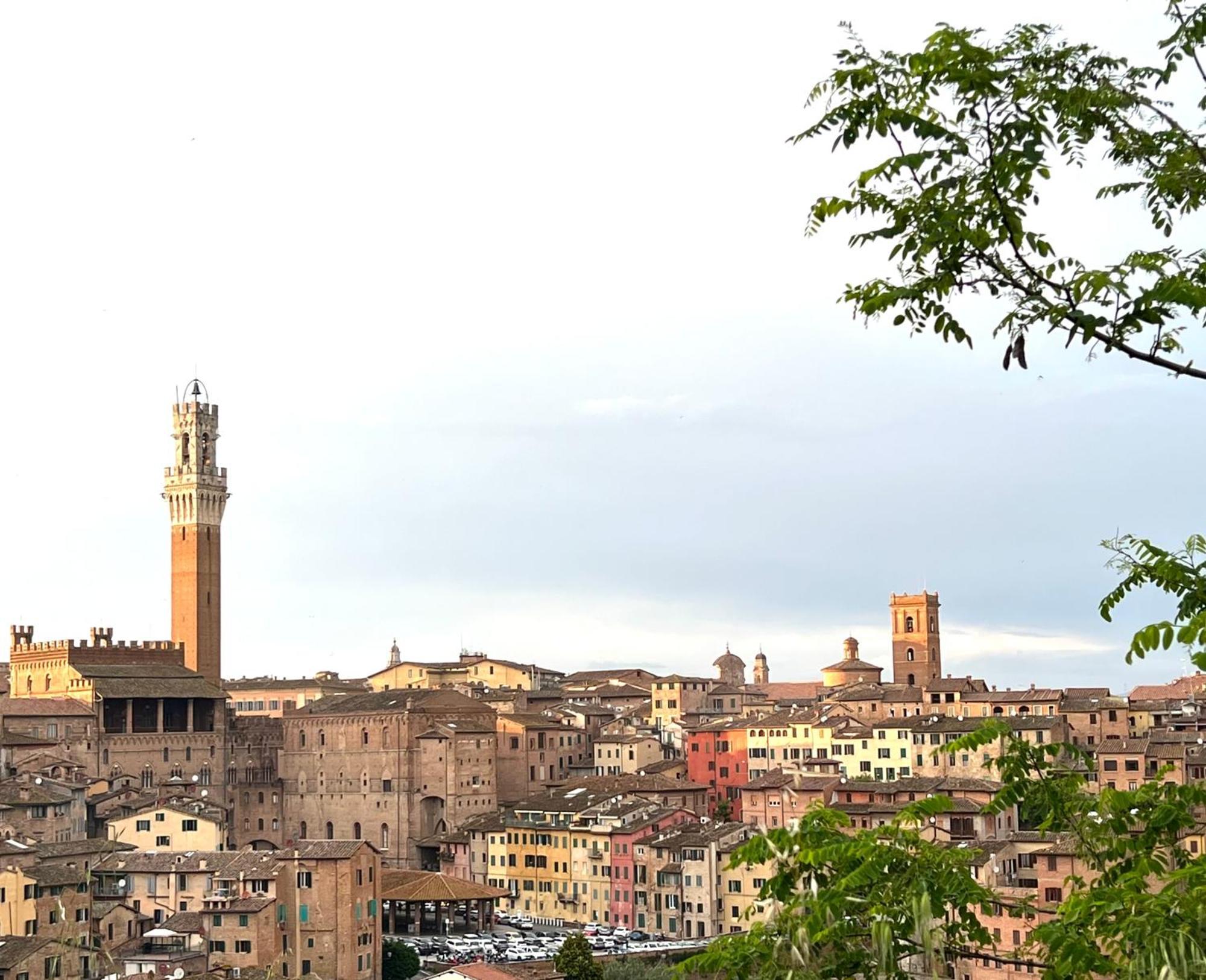 Ladyhouse Appartamento Tipico Con 4 Posti Letto Siena Dış mekan fotoğraf